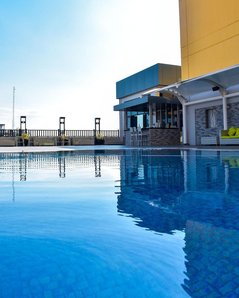 Davao City The Royal Mandaya Hotel מראה חיצוני תמונה