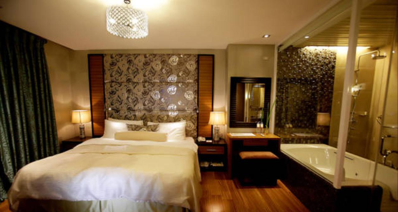 Davao City The Royal Mandaya Hotel מראה חיצוני תמונה