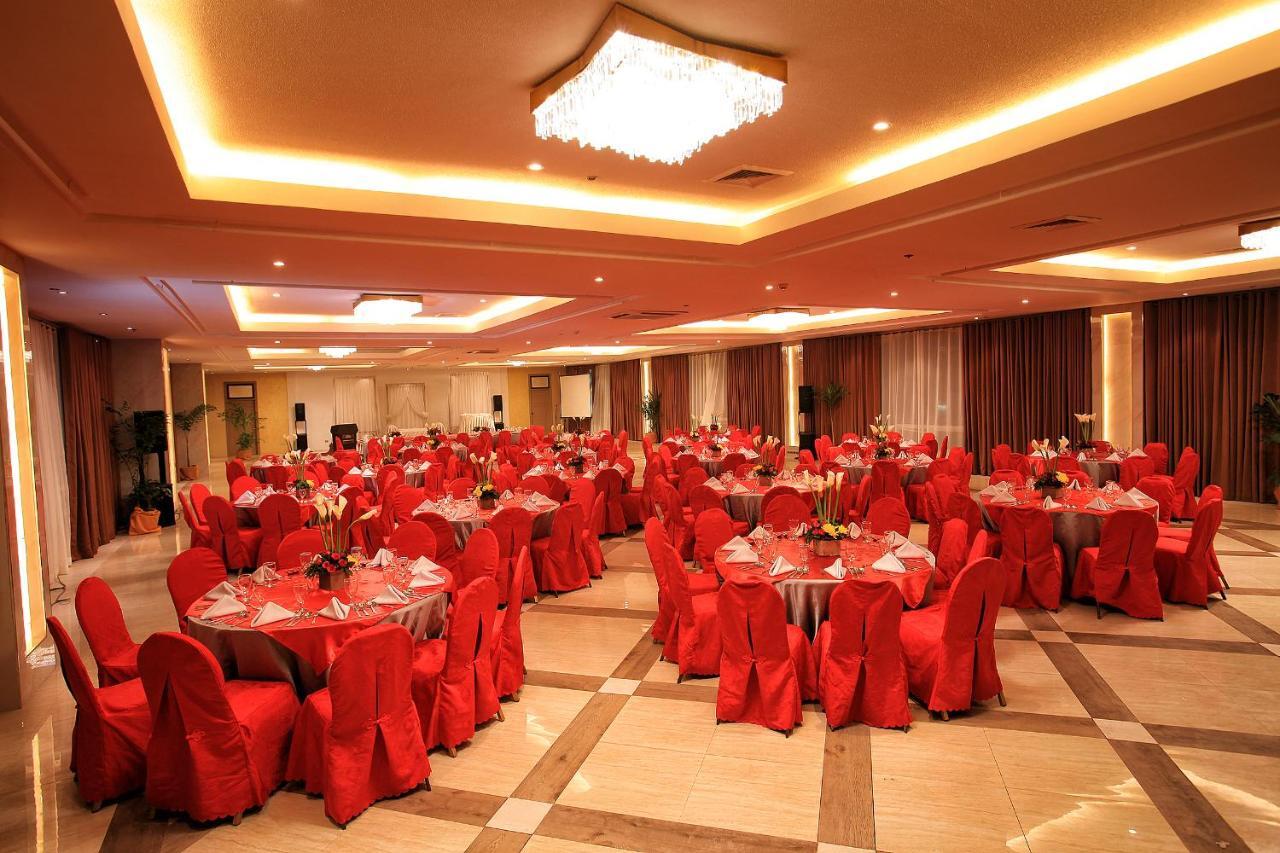 Davao City The Royal Mandaya Hotel מראה חיצוני תמונה