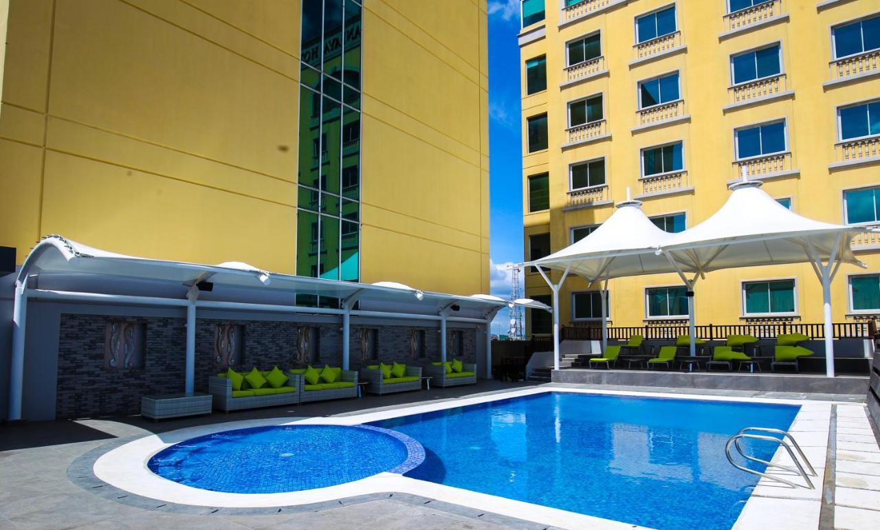 Davao City The Royal Mandaya Hotel מראה חיצוני תמונה