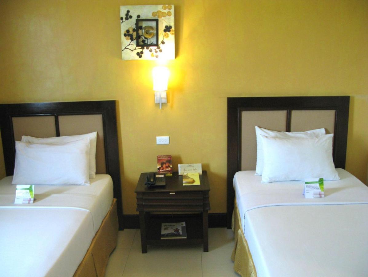 Davao City The Royal Mandaya Hotel מראה חיצוני תמונה